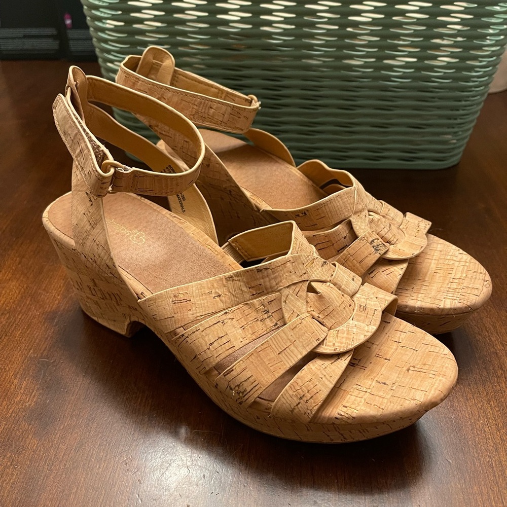 BareTraps BONITA Women's Sandals SZ 9